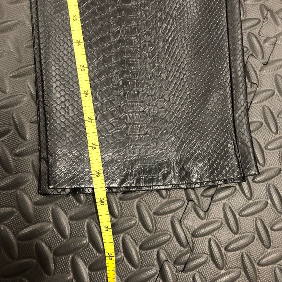 609. Wilfred Vegan Leather Pants in Black Python Embossed Size 6 - Picture 11 of 11